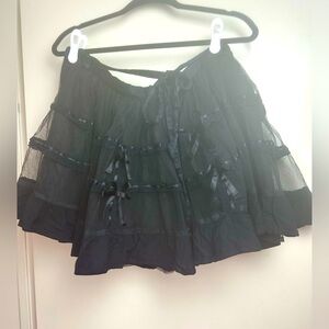 FUNHOUSE NYC Black Y2K Vintage Tulle Lace Bow  Whimsy Goth Fairy Grunge Skirt L?